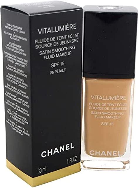 chanel vitalumiere petale 25